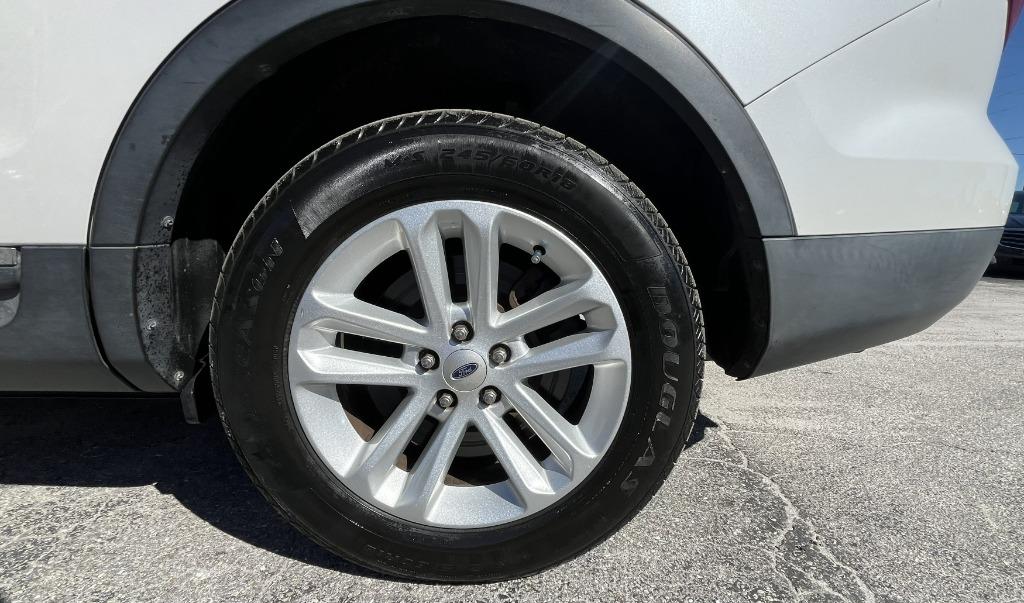 2013 Ford Explorer - $8,995