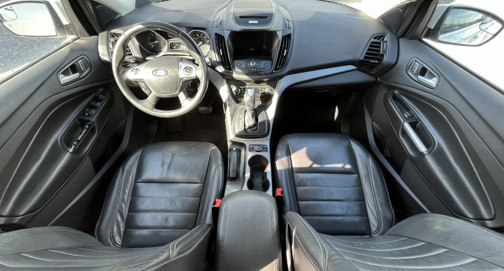 2016 Ford Escape - $9,995