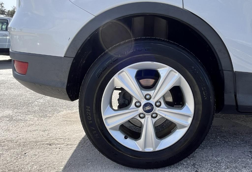 2016 Ford Escape - $9,995