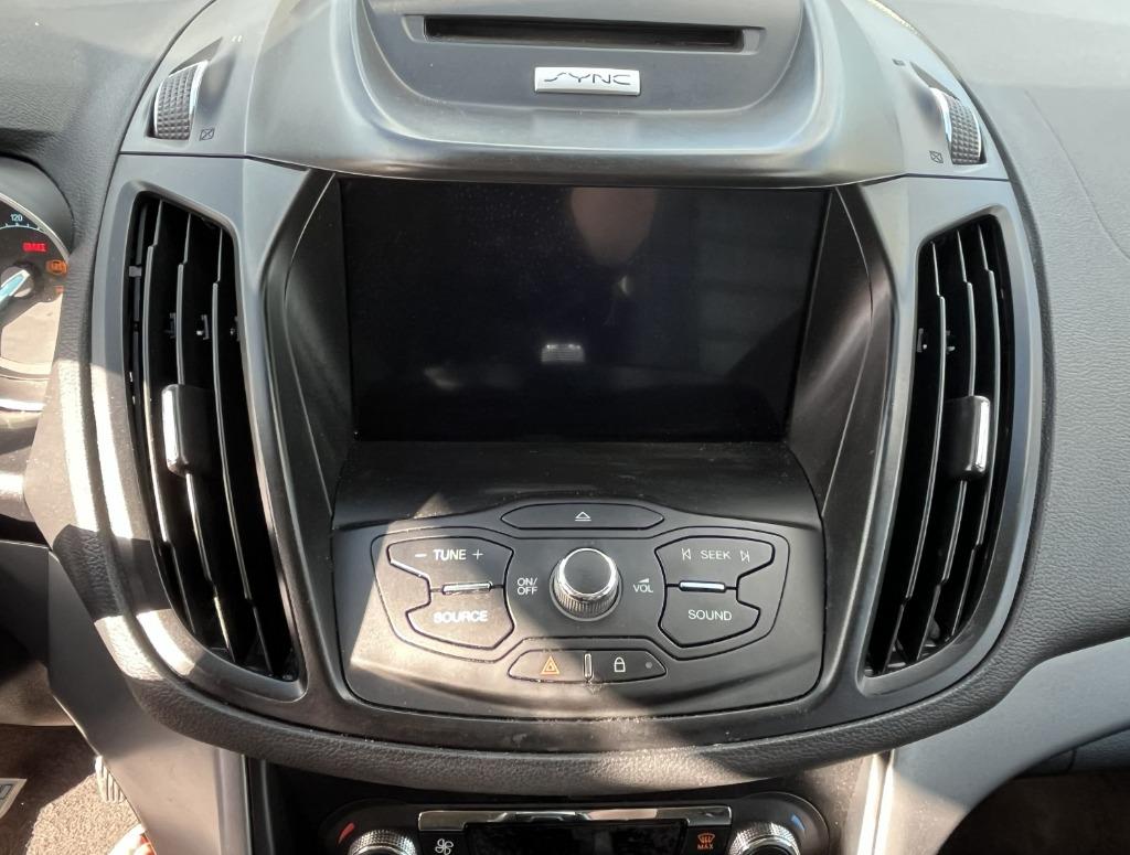 2016 Ford Escape - $9,995