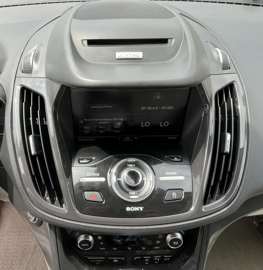 2015 Ford Escape - $10,995
