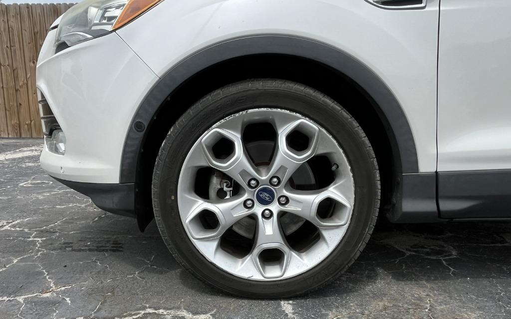 2015 Ford Escape - $10,995