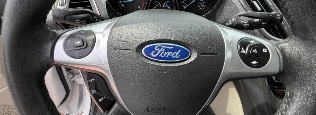 2015 Ford Escape - $10,995