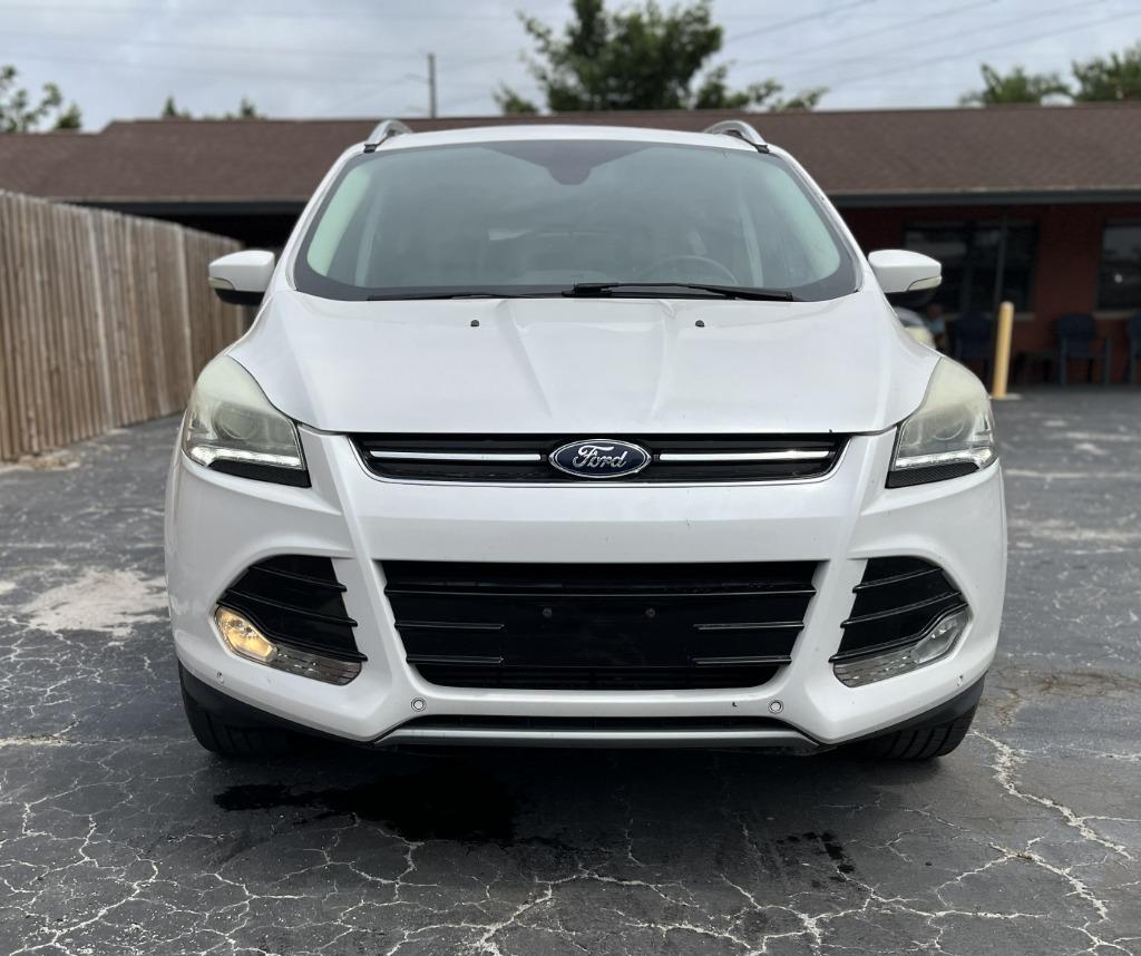 2015 Ford Escape - $10,995