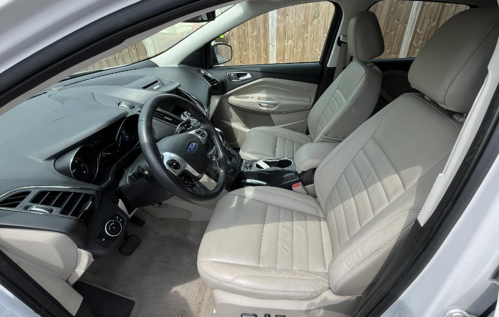 2015 Ford Escape - $10,995