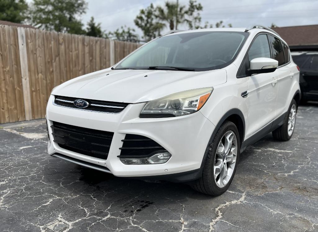 2015 Ford Escape - $10,995