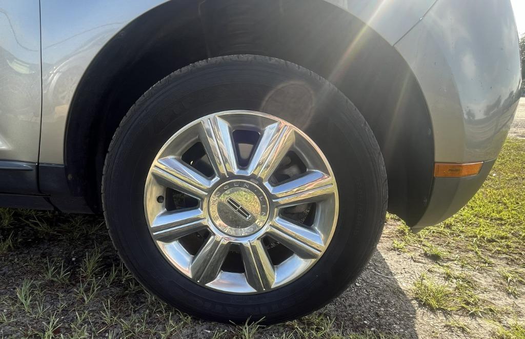 2008 Lincoln MKX - $9,995