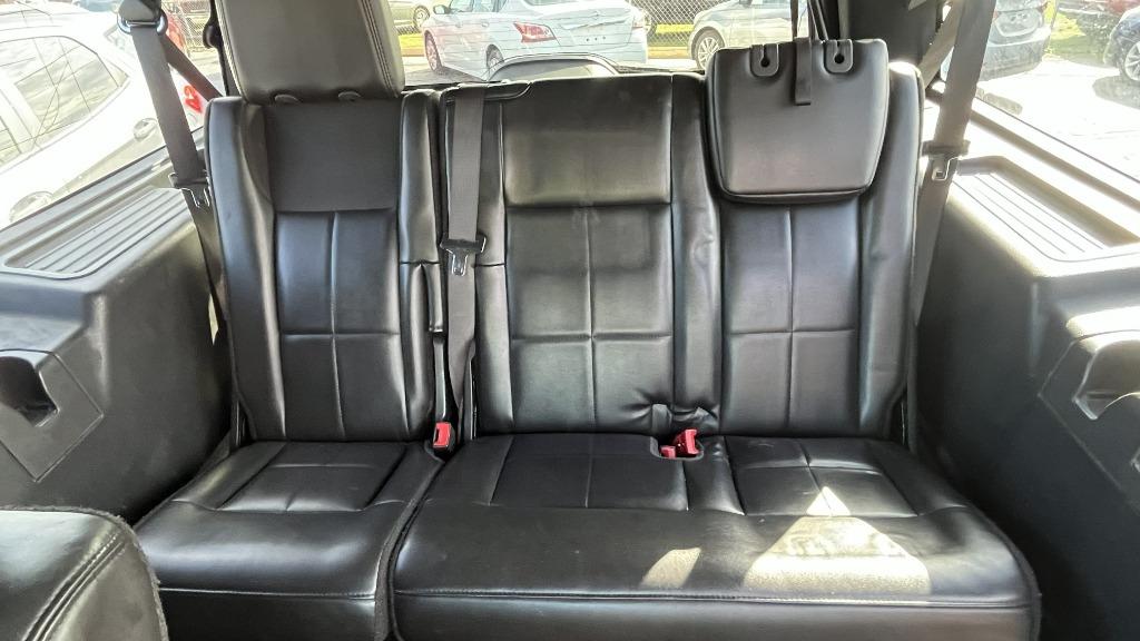 2013 Lincoln Navigator - $9,995
