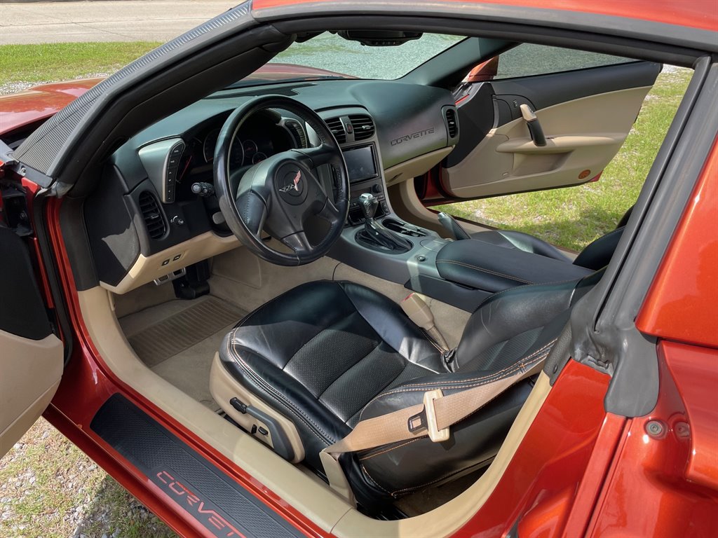 2005 Chevrolet Corvette photo