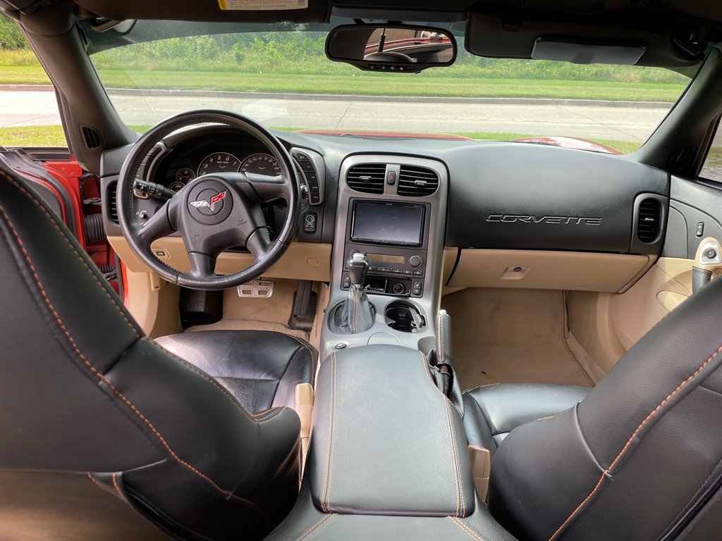 2005 Chevrolet Corvette photo