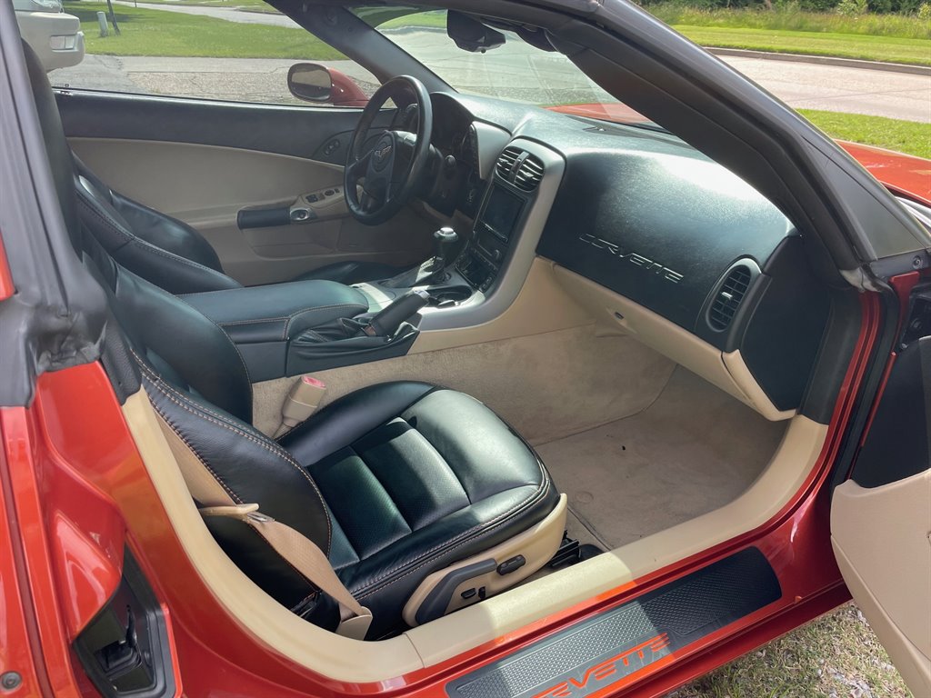 2005 Chevrolet Corvette photo
