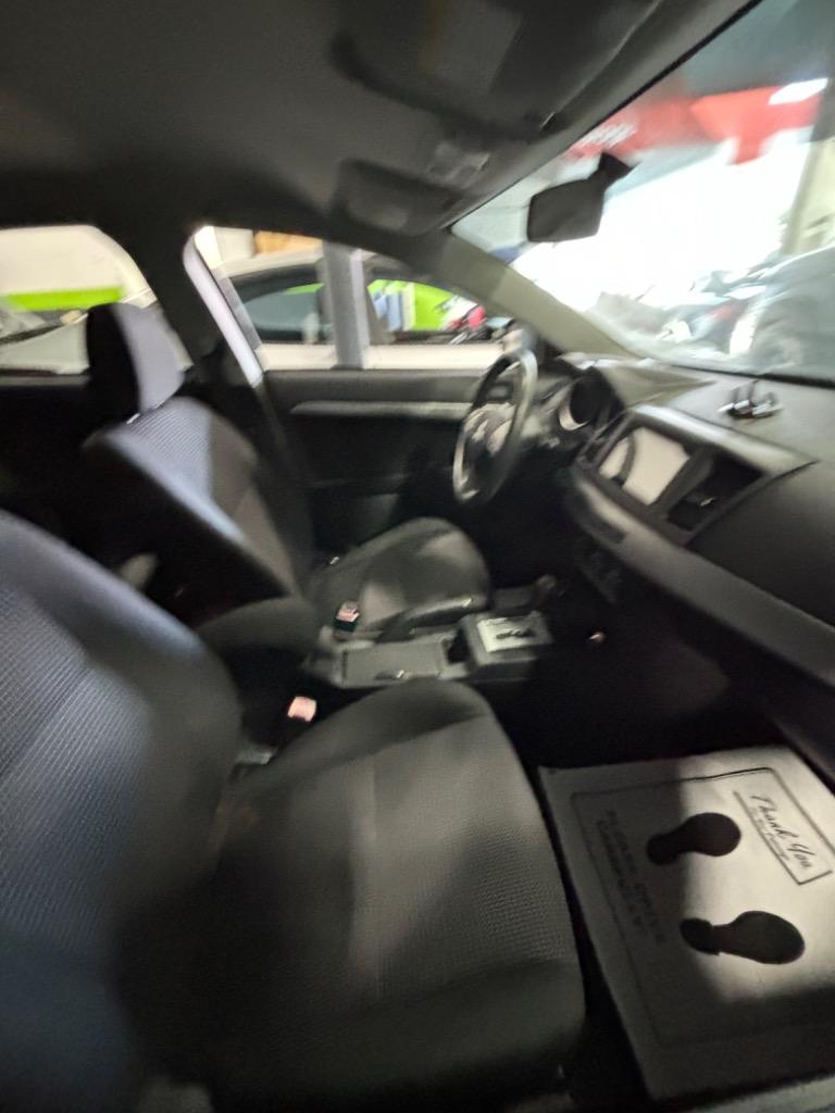 2011 Mitsubishi Lancer ES photo