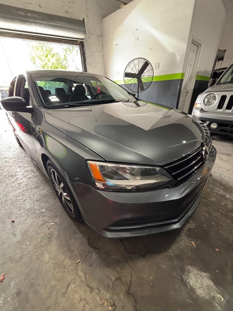 2016 Volkswagen Jetta SE photo