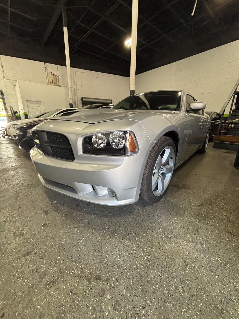 2006 Dodge Charger SRT8's photo