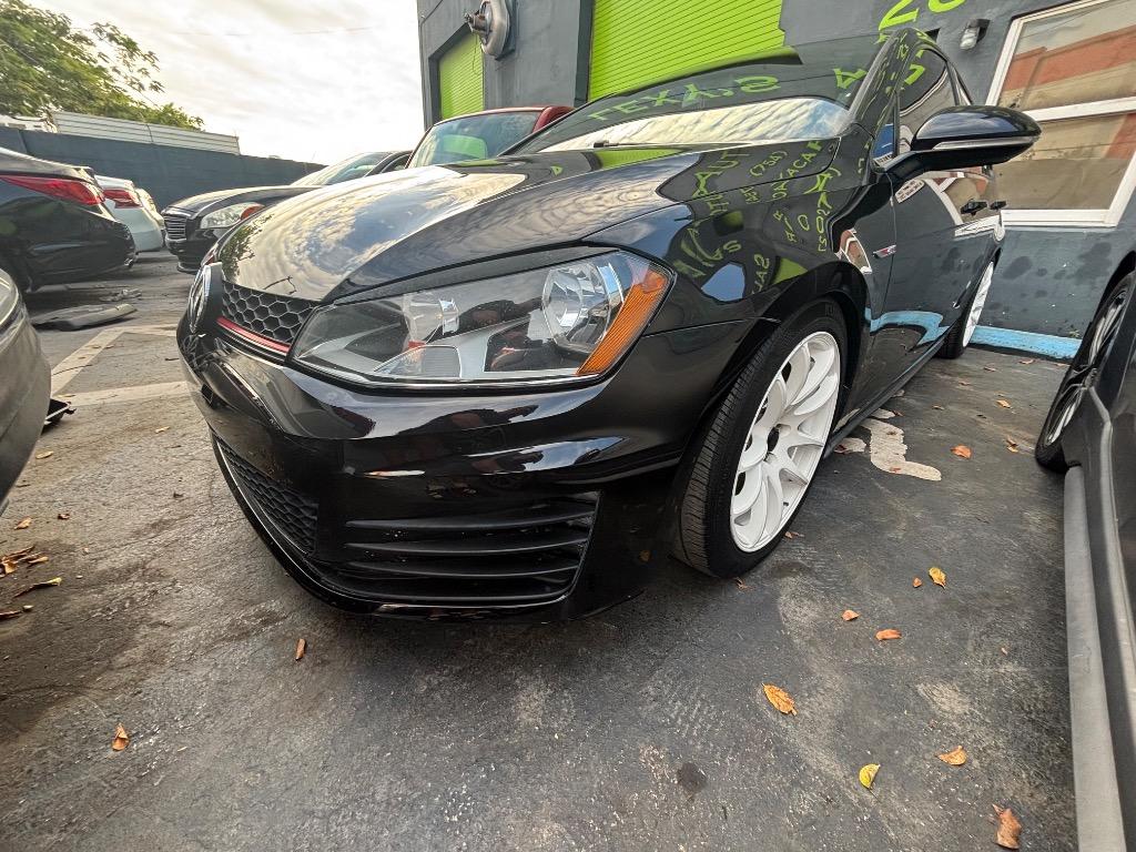 2017 Volkswagen Golf GTI S