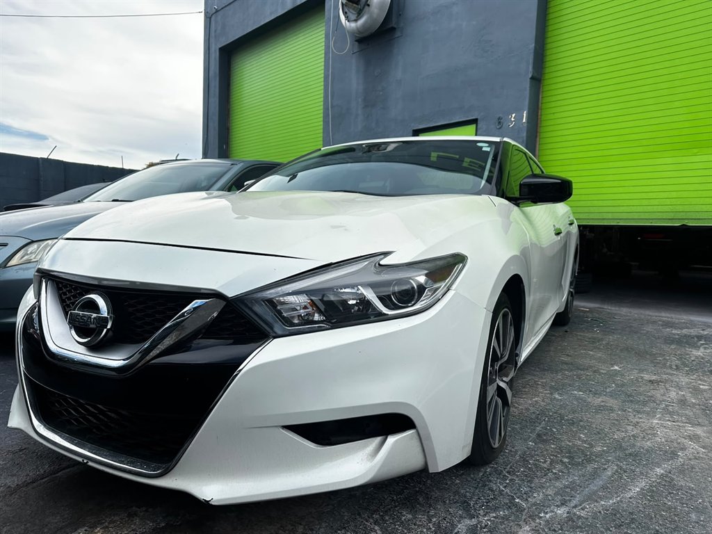 2017 Nissan Maxima - $5,900