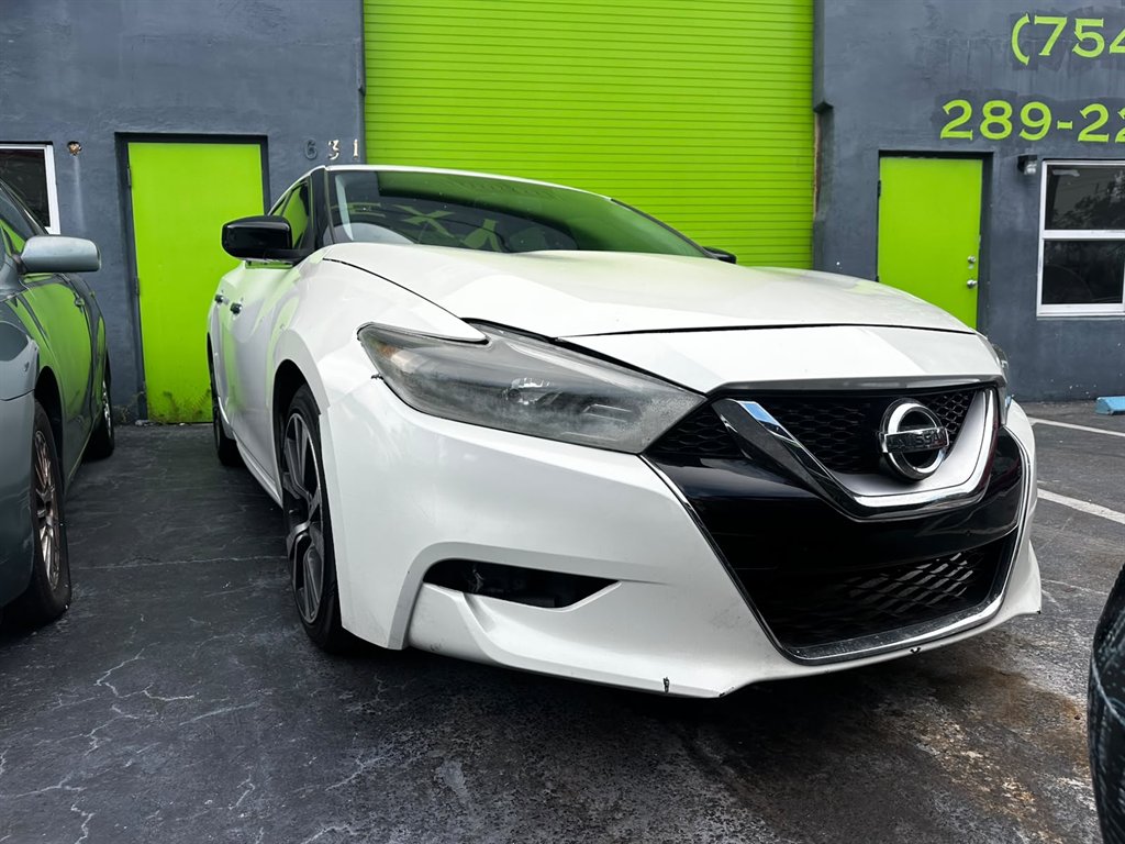2017 Nissan Maxima - $5,900