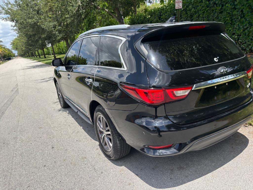 2017 INFINITI QX60 - $5,900