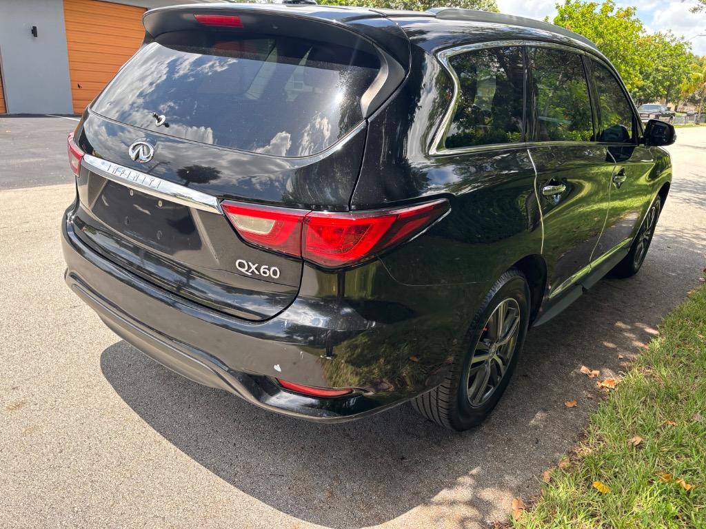 2017 INFINITI QX60 - $5,900