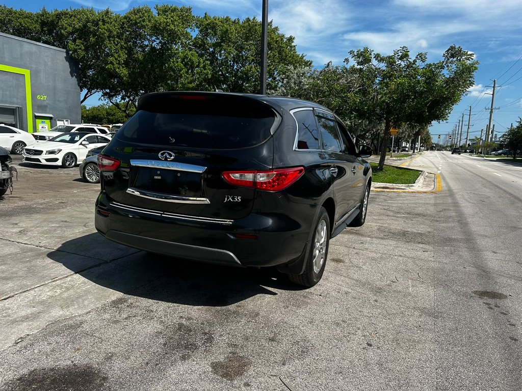 2013 INFINITI JX - $3,900