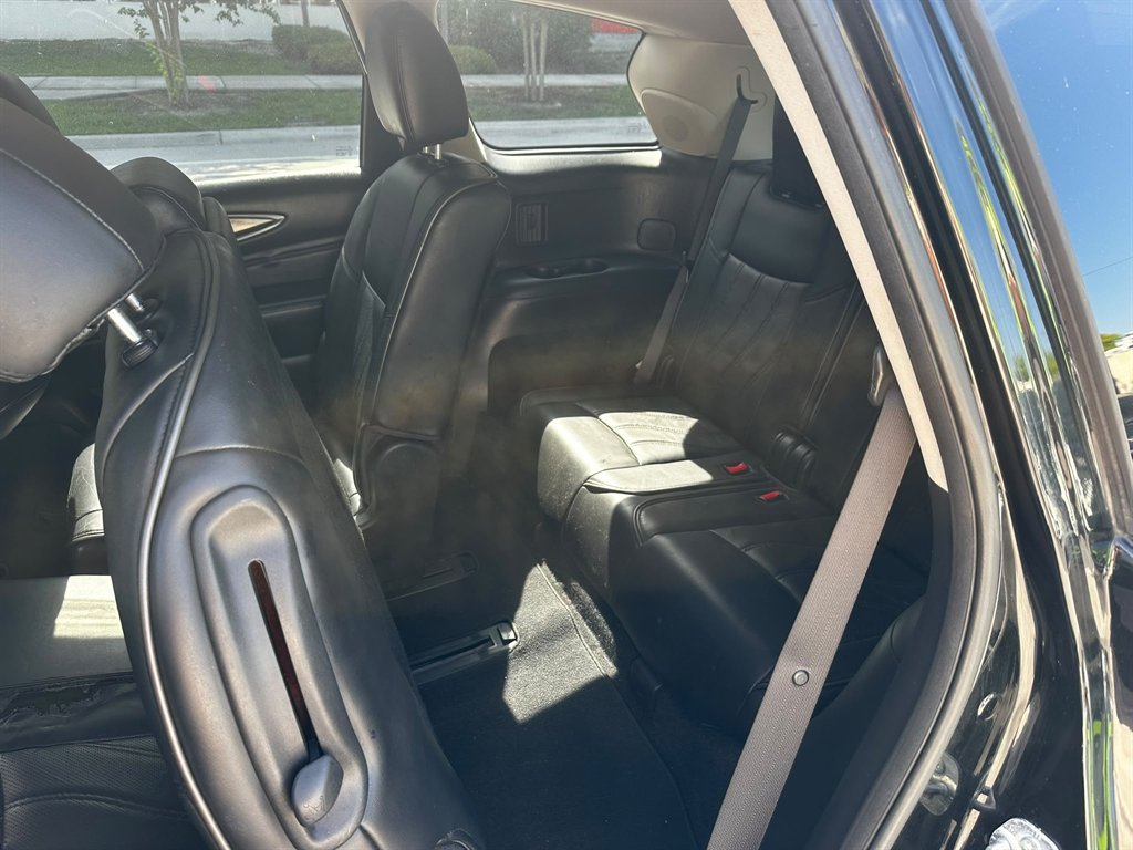 2013 INFINITI JX - $3,900