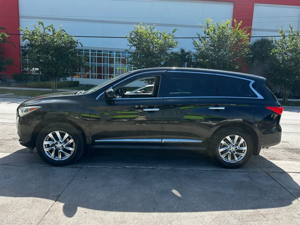 2013 INFINITI JX - $3,900