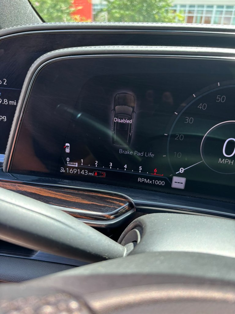 2021 Cadillac Escalade - $32,900