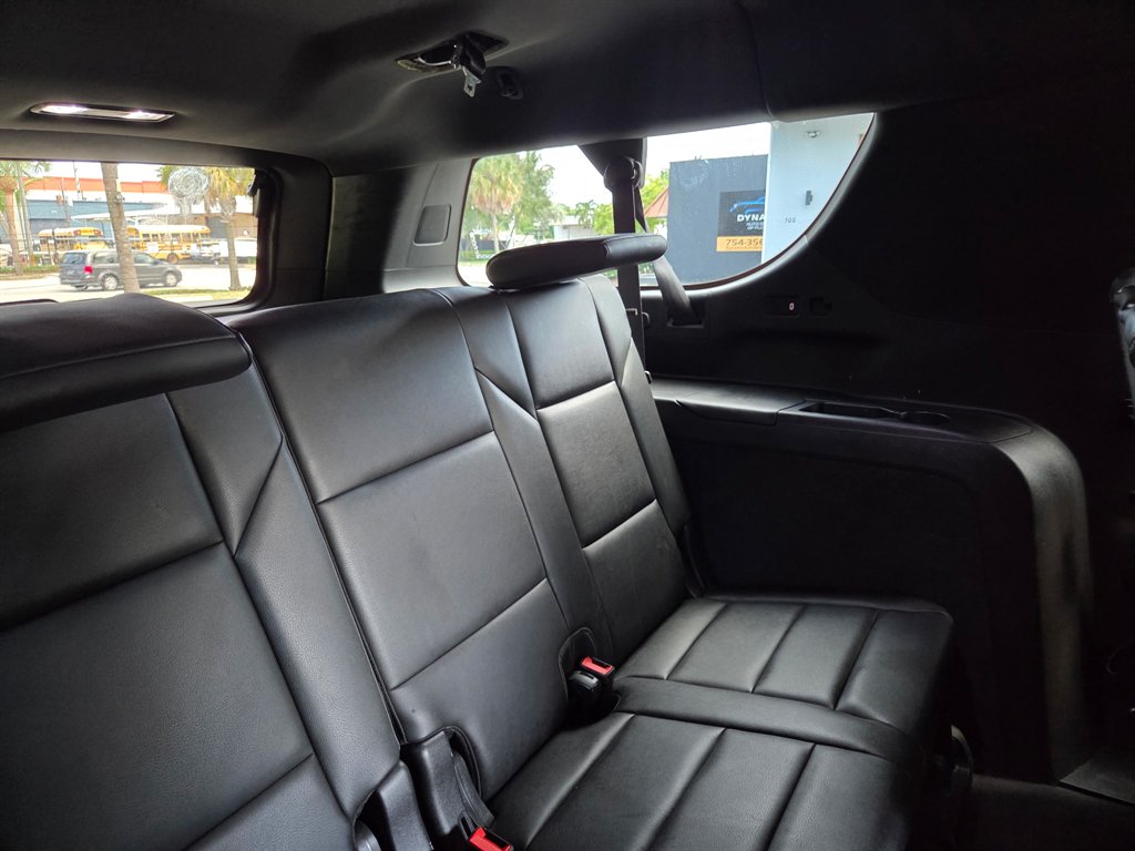2021 Cadillac Escalade - $32,900
