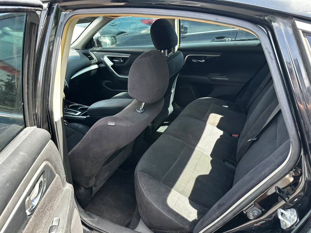 2013 Nissan Altima - $2,900
