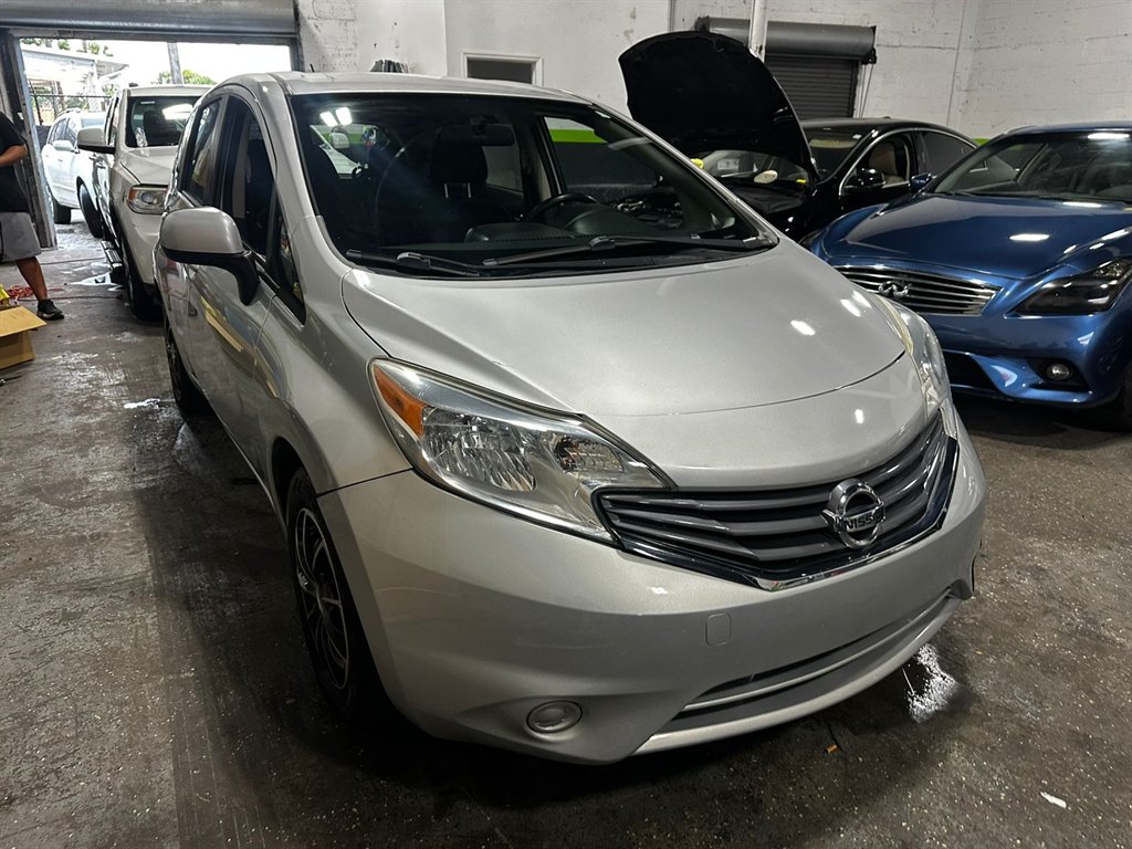 2014 Nissan Versa - $3,900