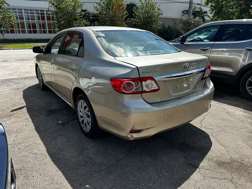 2013 Toyota Corolla - $5,900