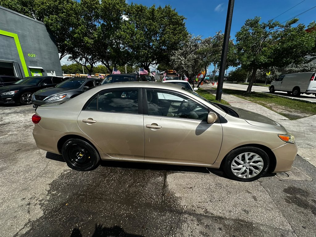2013 Toyota Corolla - $5,900