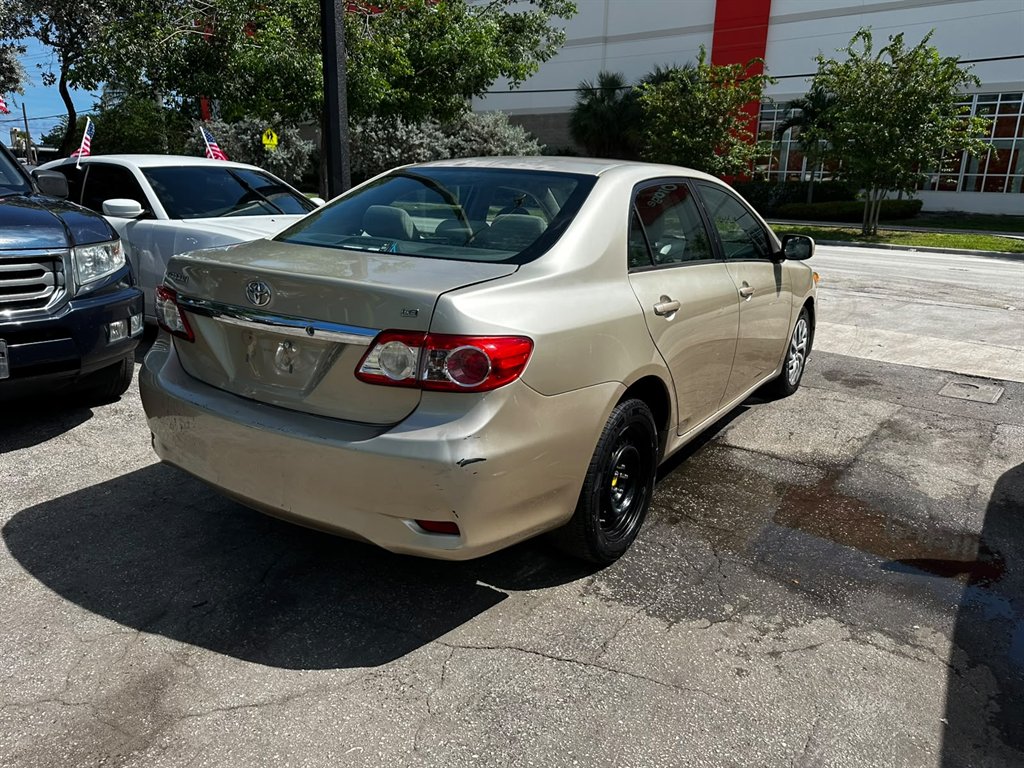 2013 Toyota Corolla - $5,900