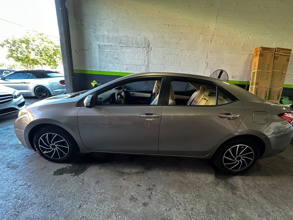 2016 Toyota Corolla - $8,900