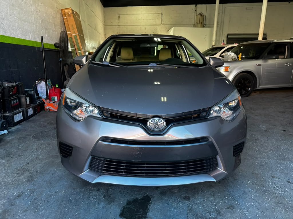 2016 Toyota Corolla - $8,900