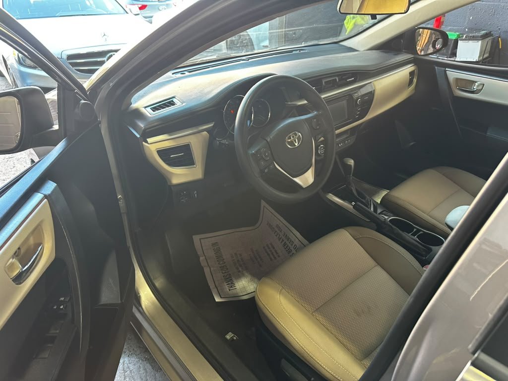 2016 Toyota Corolla - $8,900