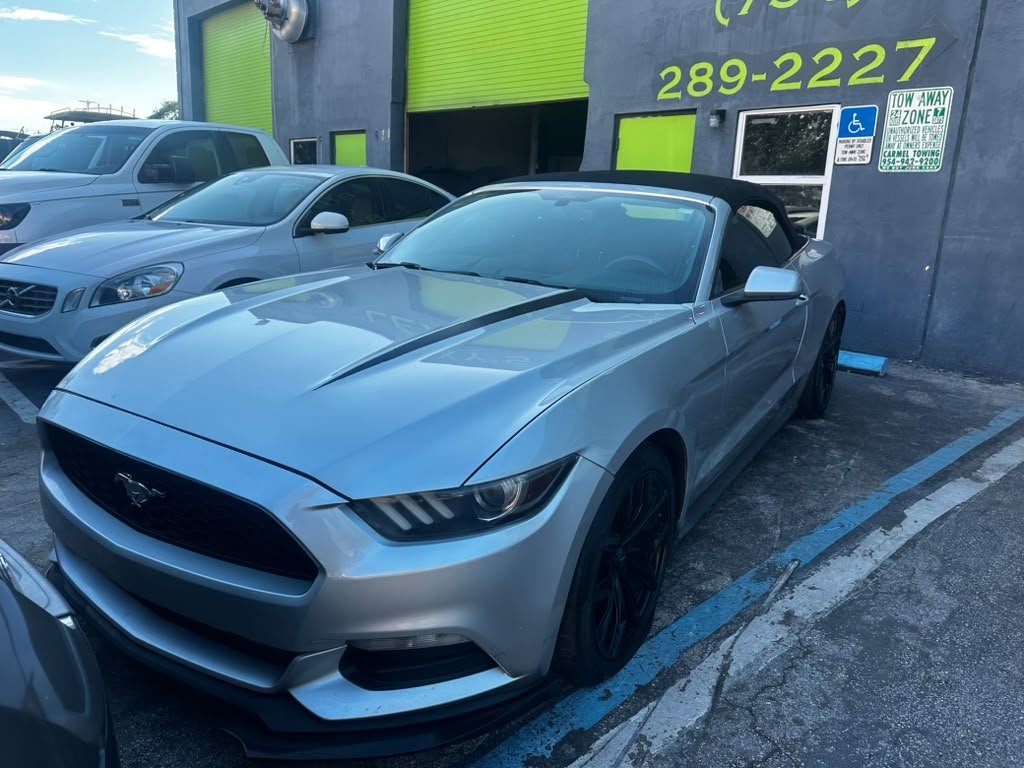 2016 Ford Mustang - $6,900