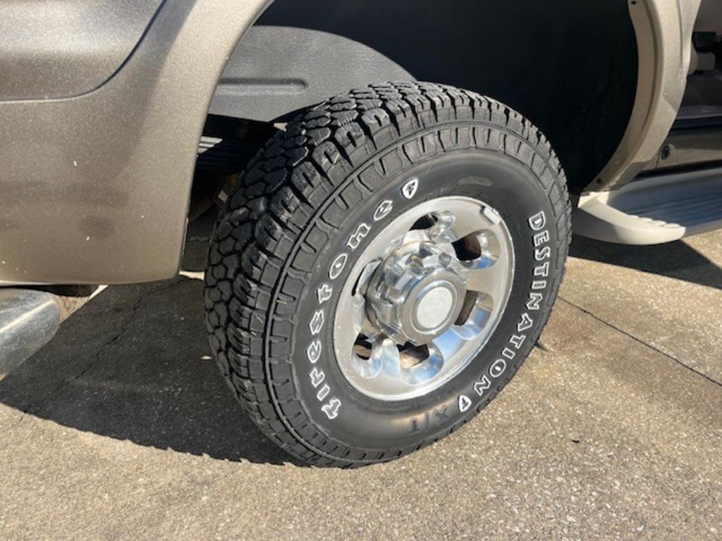 2004 Ford Excursion - $19,500