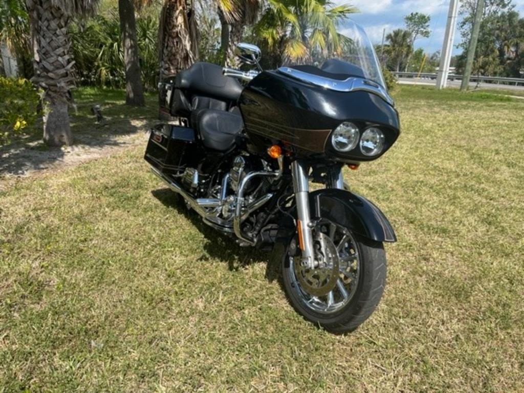 2013 Harley-davidson Road Glide Ultra - $17,500
