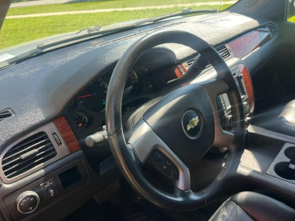2013 Chevrolet Avalanche - $14,250