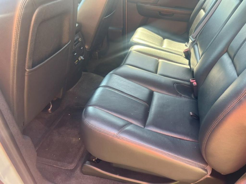 2013 Chevrolet Avalanche - $14,250