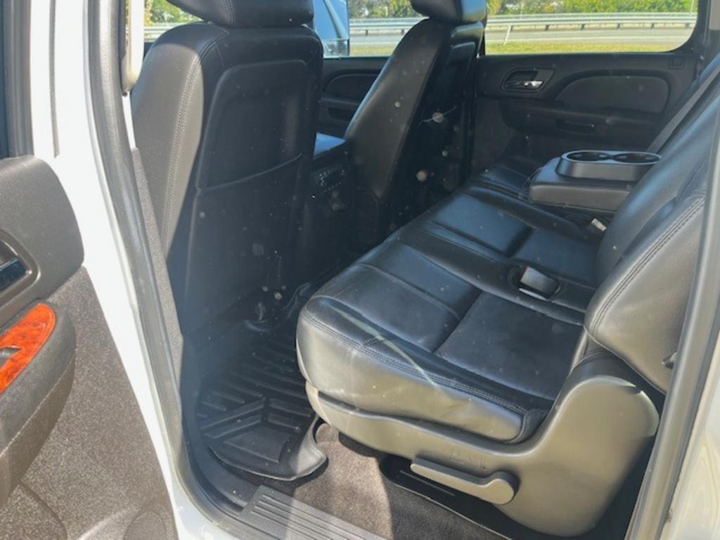 2014 Chevrolet Suburban - $6,900