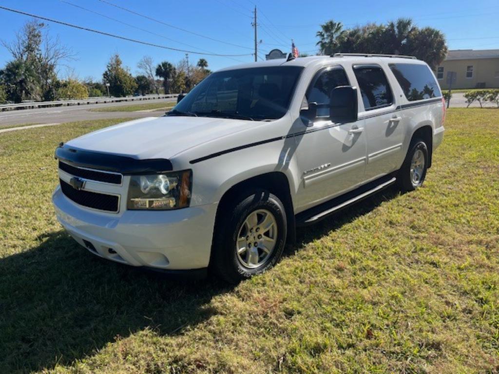 2014 Chevrolet Suburban - $6,900