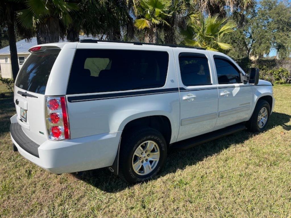 2014 Chevrolet Suburban - $6,900