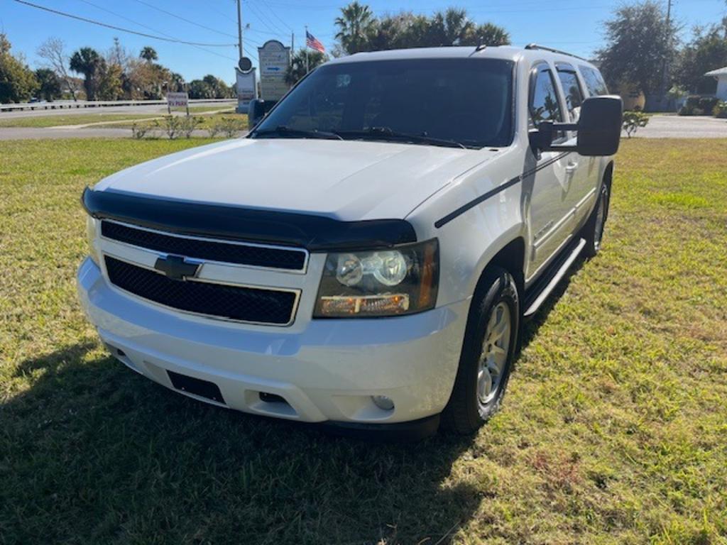 2014 Chevrolet Suburban - $6,900