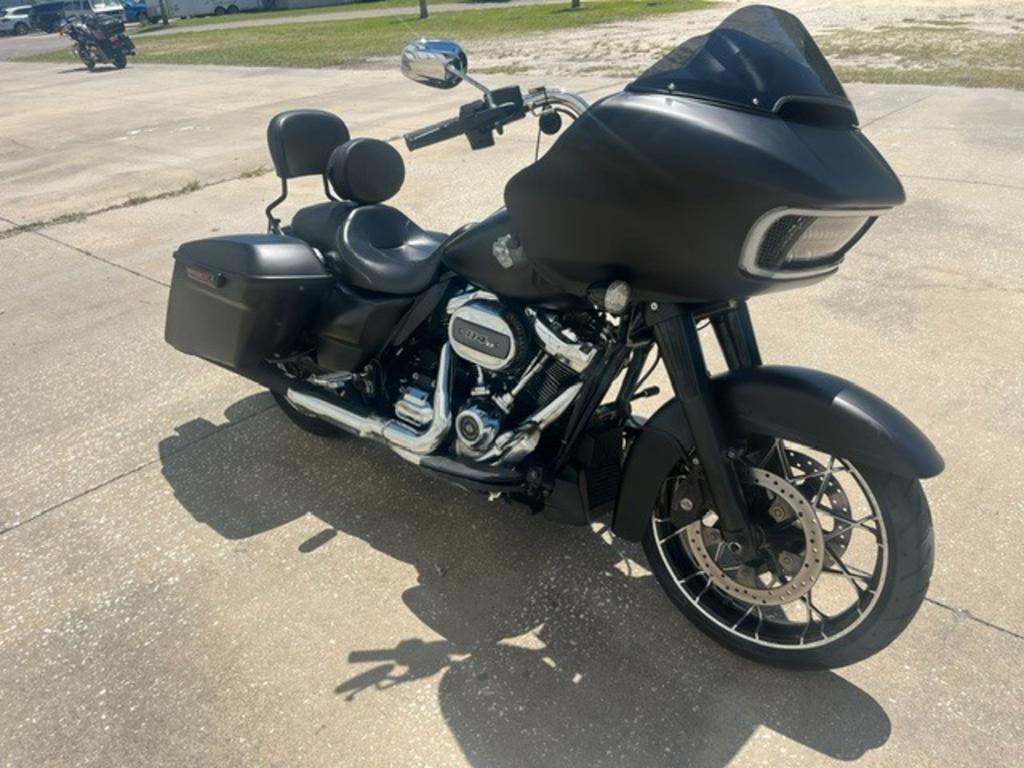 2022 Harley-davidson Road Glide Special - $15,500