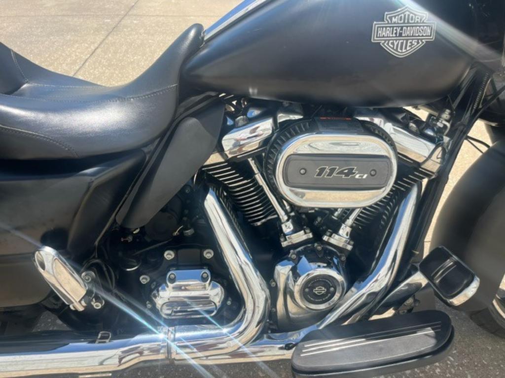 2022 Harley-davidson Road Glide Special - $15,500