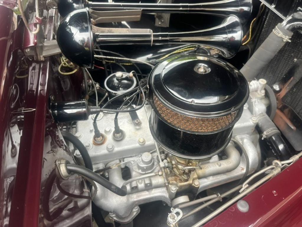1940 Chrysler WINBDSOR - $27,500