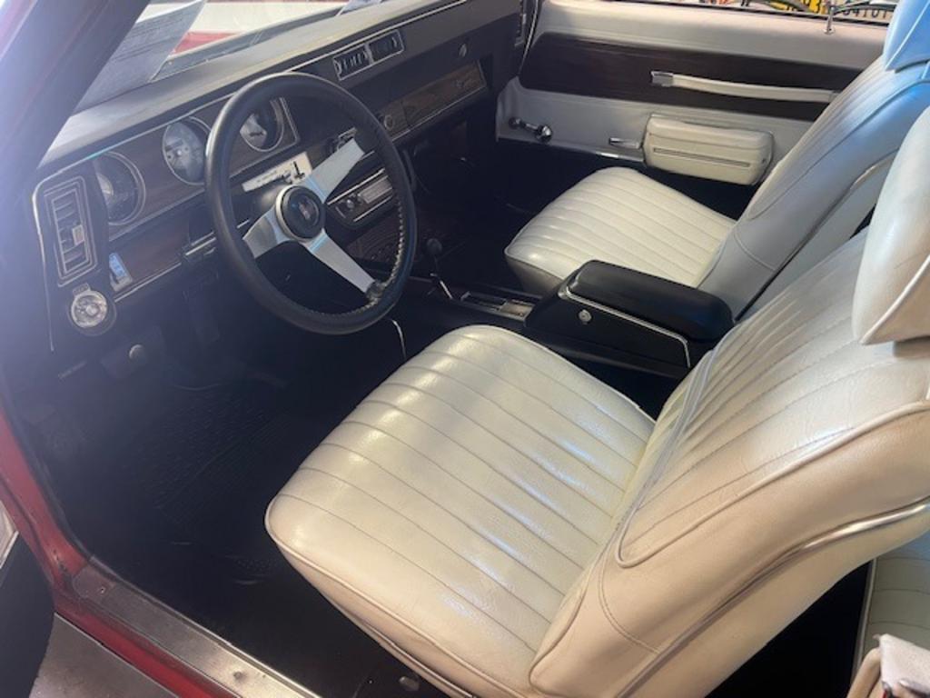 1972 Oldsmobile 88 - $26,500