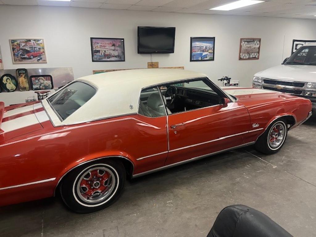 1972 Oldsmobile 88 - $26,500